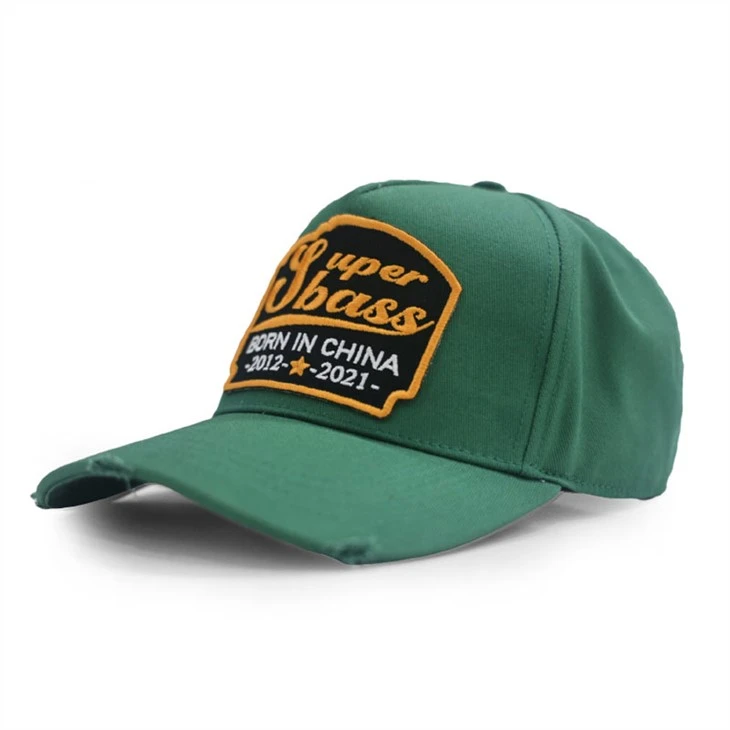 gorra de beisbol amb logotip brodat